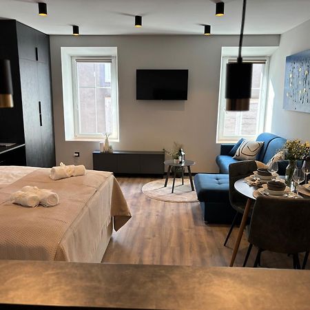 Studio Apartman Versi Old Town 자다르 외부 사진